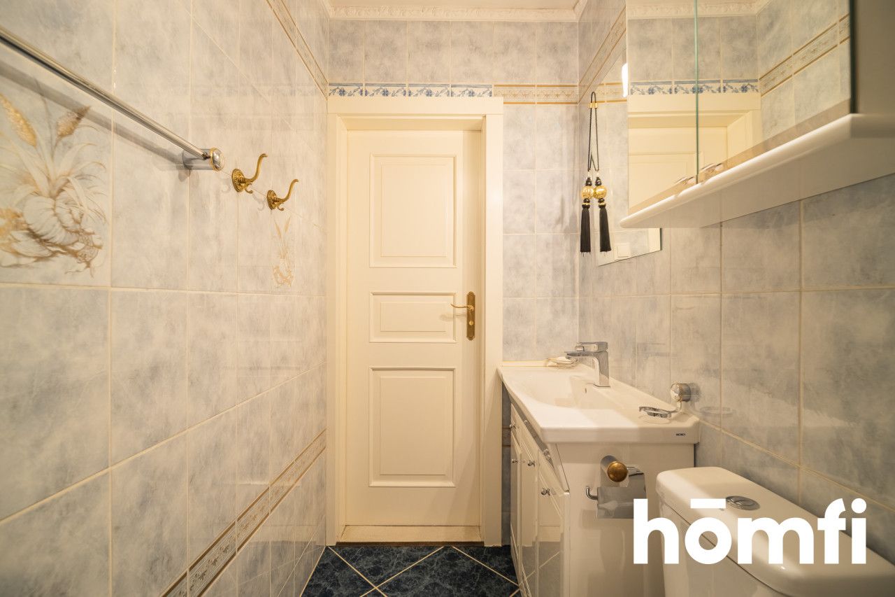 Klasyczna rezydencja z ponadczasową elegancją - Dom - Sprzedaż - Warszawski Zachodni, Łomianki