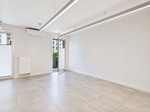 APARTMENT WITH A 73 m² GARDEN NEAR BONARKA – PLN 100,000 OFF UNTIL 30 NOVEMBER - Apartment - Sale - Kraków, Podgórze / Bonarka