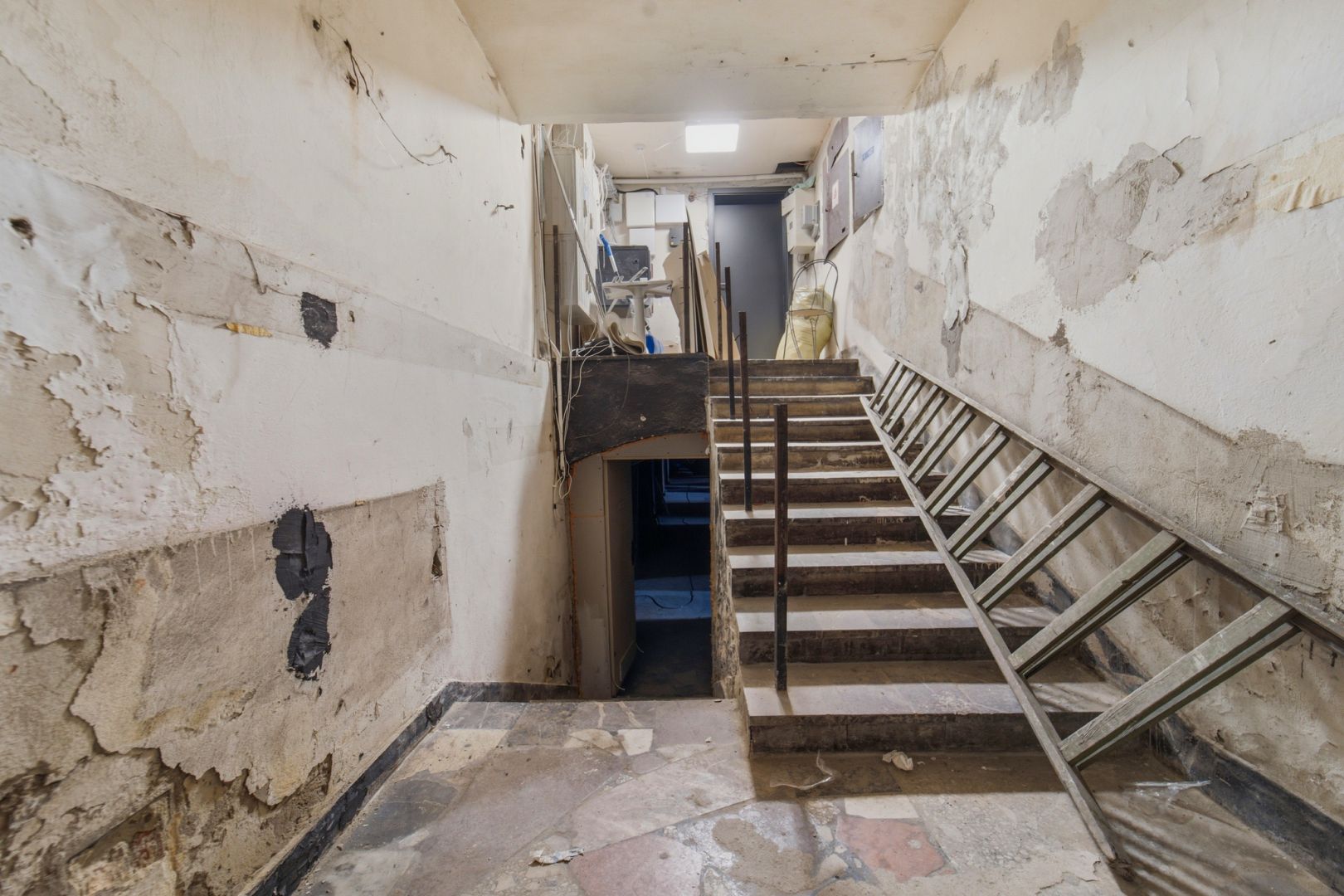 Commercial space, adaptation at the owner's expense! - Commercial premises - Rent - Dąbrowa Górnicza, Korzeniec