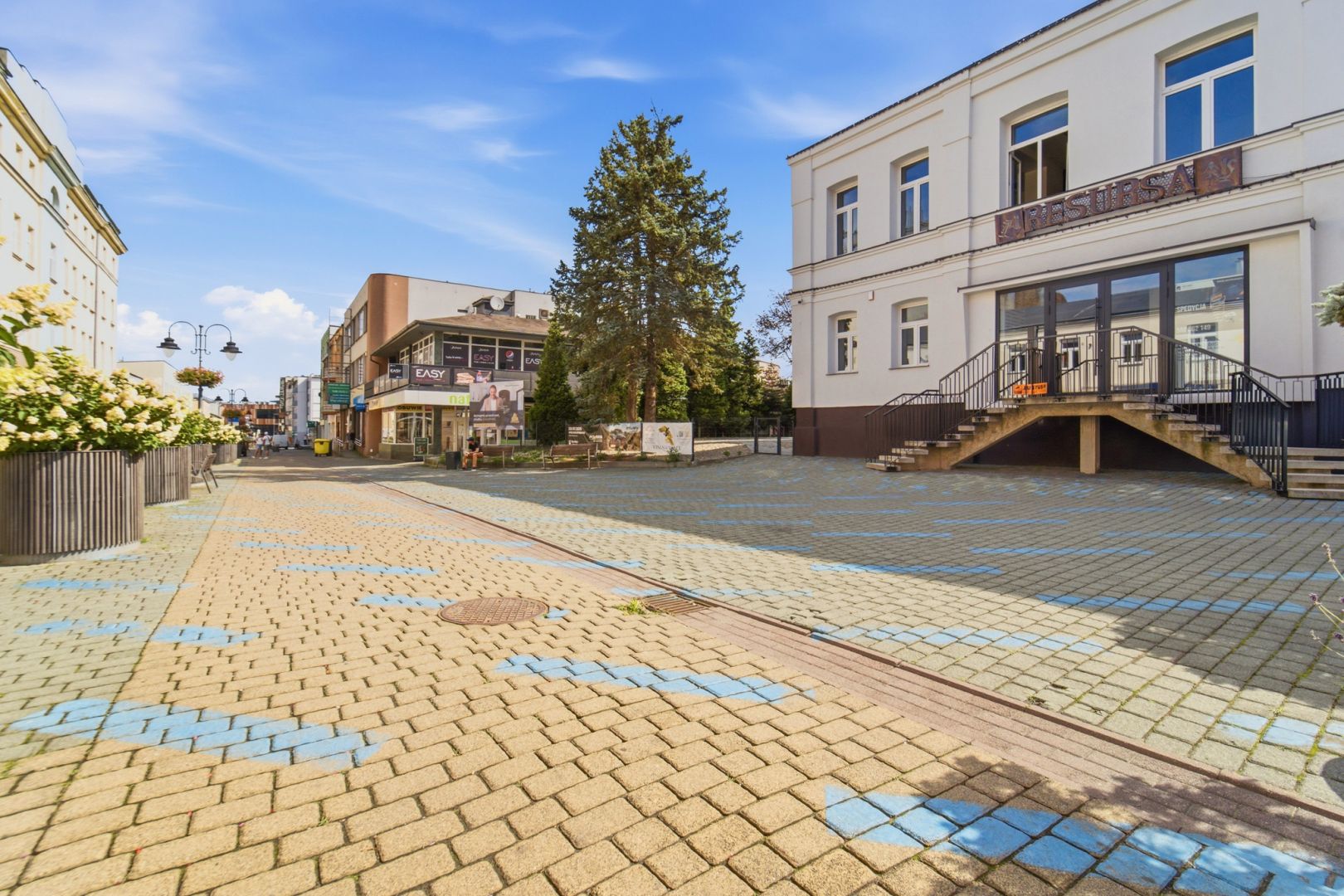 Commercial space, adaptation at the owner's expense! - Commercial premises - Rent - Dąbrowa Górnicza, Korzeniec