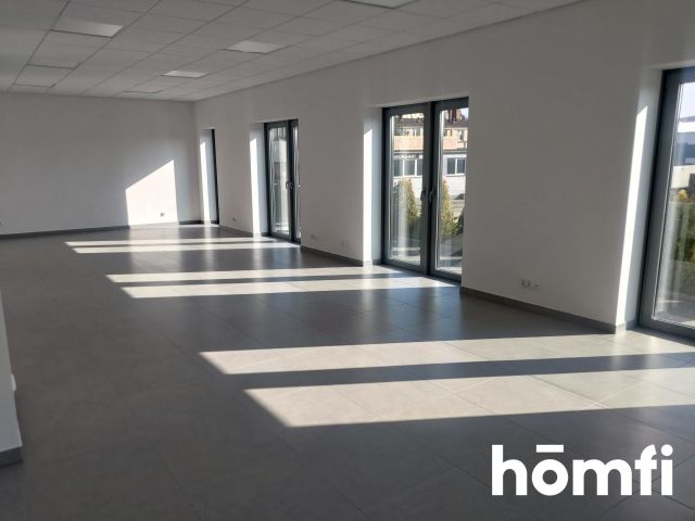Commercial premises for rent - Комерційне приміщення - Оренда - Kielce, Niewachlów Pierwszy