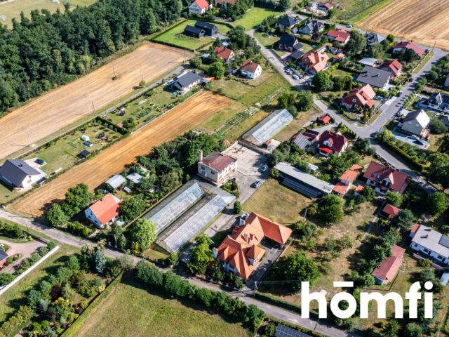 Nieruchomość z potencjałem - dom i 4 szklarnie - Dom - Sprzedaż - Nyski, Skoroszyce / Chróścina