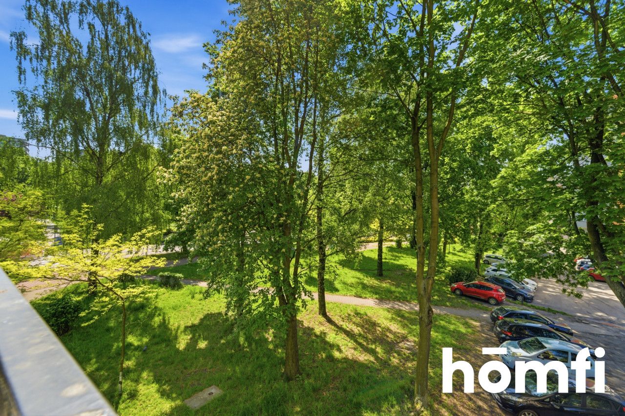 Cozy, Move-In Ready 1-Bed with a Balcony in the Heart of the City - Квартира - Продаж - Sosnowiec, Centrum