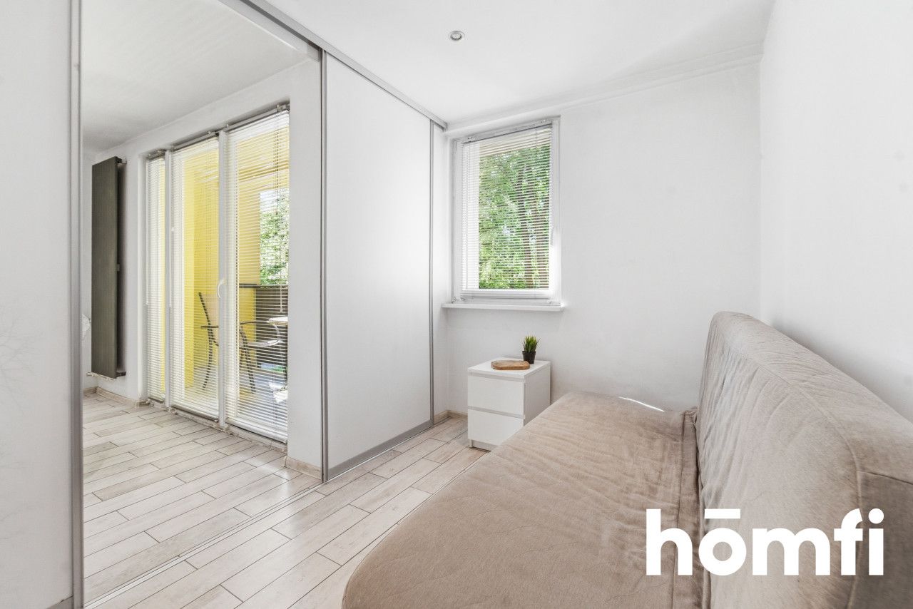 Cozy, Move-In Ready 1-Bed with a Balcony in the Heart of the City - Квартира - Продаж - Sosnowiec, Centrum