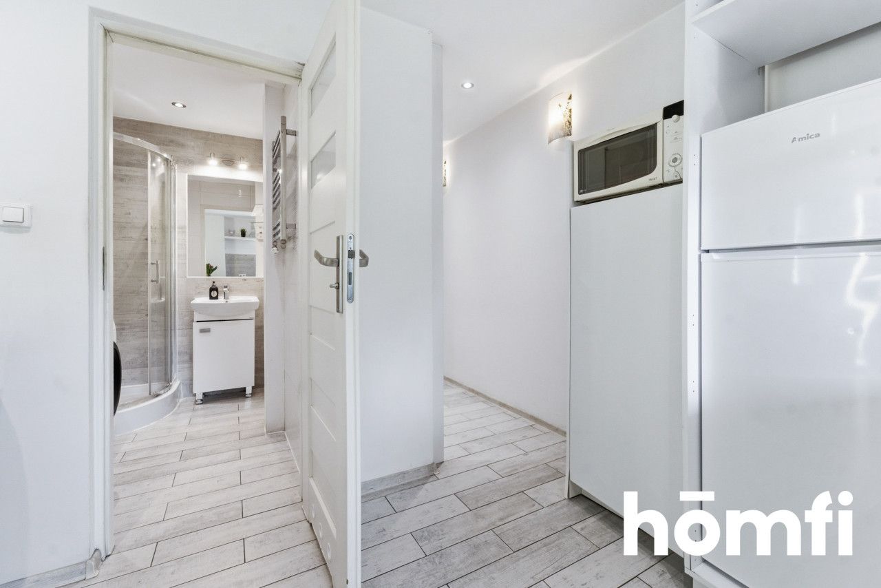 Cozy, Move-In Ready 1-Bed with a Balcony in the Heart of the City - Квартира - Продаж - Sosnowiec, Centrum