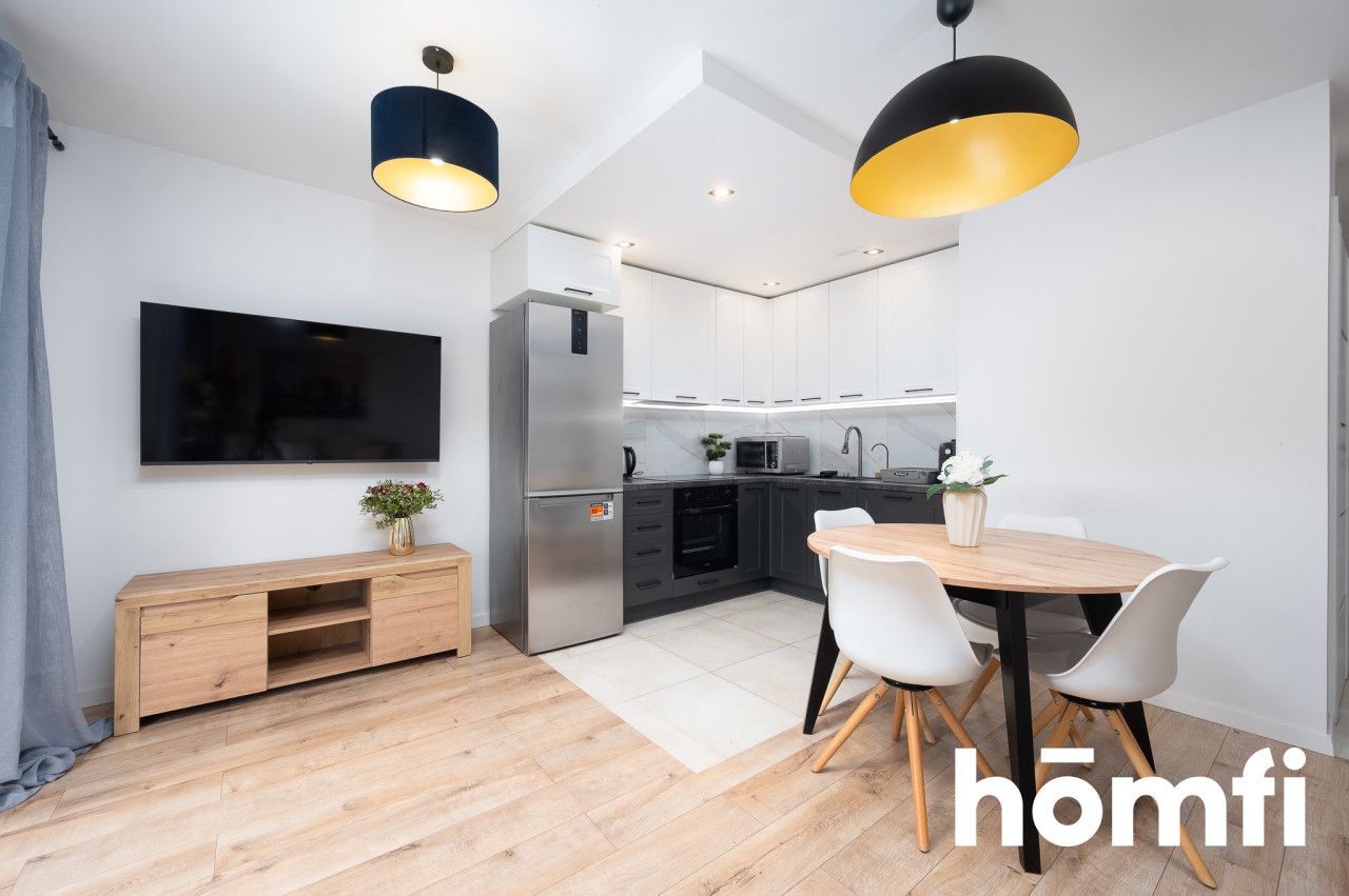 Bright 3-Bedroom Apartment After Renovation | Balcony | Green Surroundings | Move-in Ready - Apartment - Sale - Kraków, Podgórze / Bieżanów-Prokocim