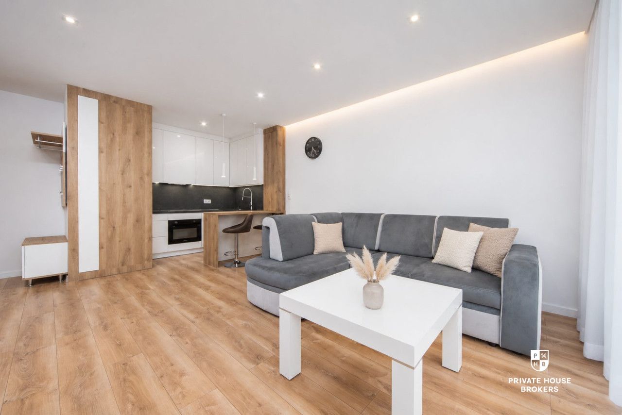 2 rooms | top floor | Port Popowice | Balcony | Parking space and storage unit - Apartment - Rent - Wrocław, Fabryczna