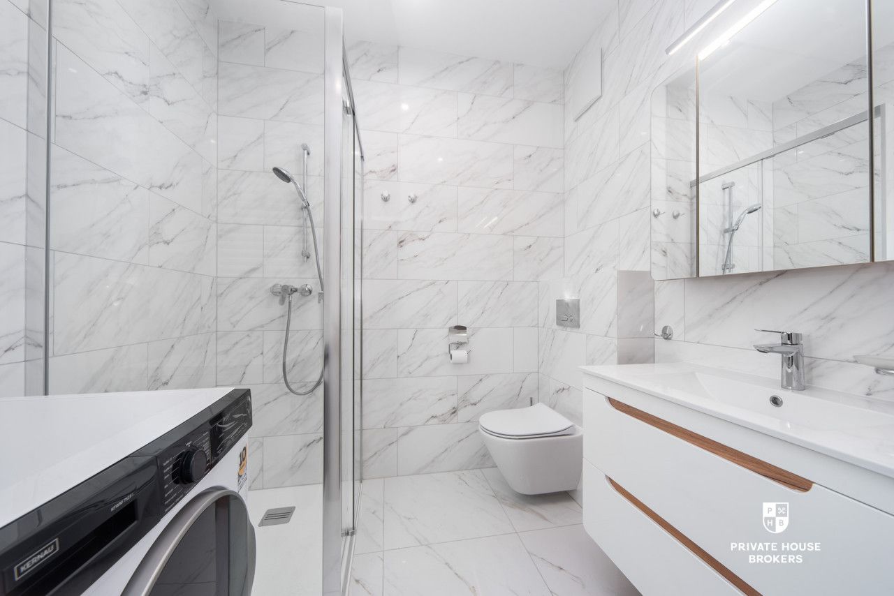 2 rooms | top floor | Port Popowice | Balcony | Parking space and storage unit - Apartment - Rent - Wrocław, Fabryczna