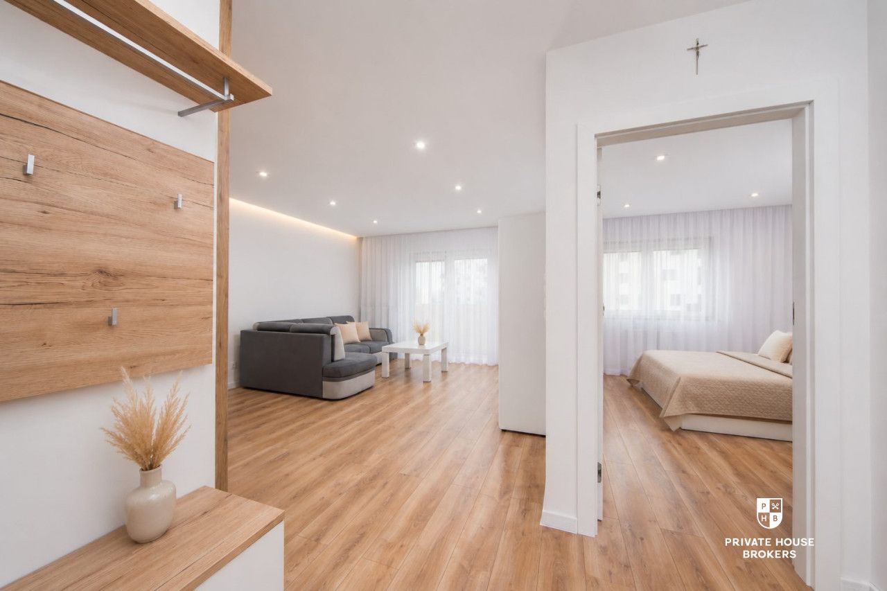 2 rooms | top floor | Port Popowice | Balcony | Parking space and storage unit - Apartment - Rent - Wrocław, Fabryczna