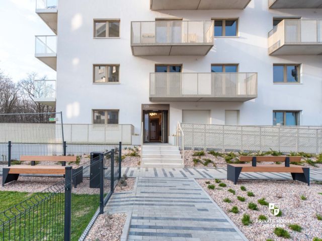 2 rooms | top floor | Port Popowice | Balcony | Parking space and storage unit - Apartment - Rent - Wrocław, Fabryczna