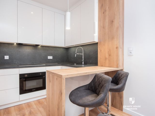 2 rooms | top floor | Port Popowice | Balcony | Parking space and storage unit - Apartment - Rent - Wrocław, Fabryczna