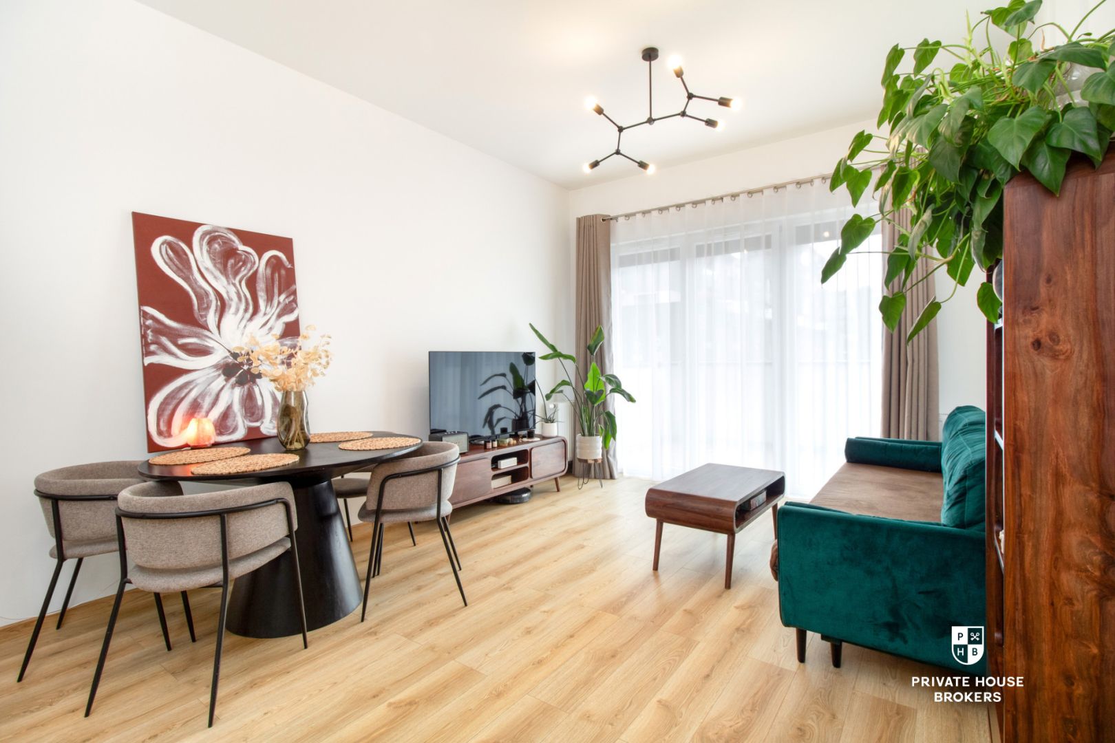 Modern and functional apartment at Aleja Pokoju 83 - Квартира - Оренда - Kraków, Nowa Huta / Czyżyny