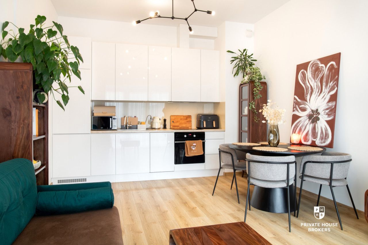 Modern and functional apartment at Aleja Pokoju 83 - Квартира - Оренда - Kraków, Nowa Huta / Czyżyny