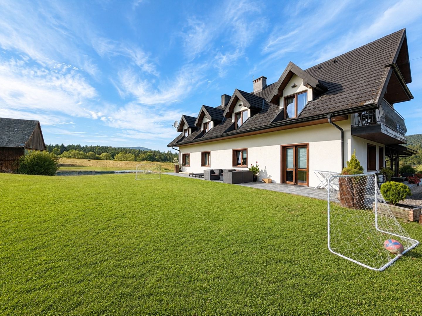 Pensjonat 1,79 ha w sercu Bieszczad – Smerek - Dom - Sprzedaż - Leski, Cisna / Smerek