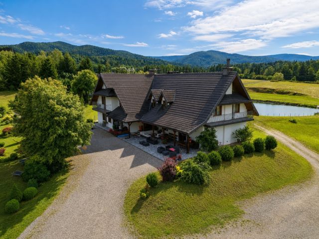 Guesthouse on 1.79 ha in the Heart of the Bieszczady Mountains – Smerek - Дім - Продаж - Leski, Cisna / Smerek