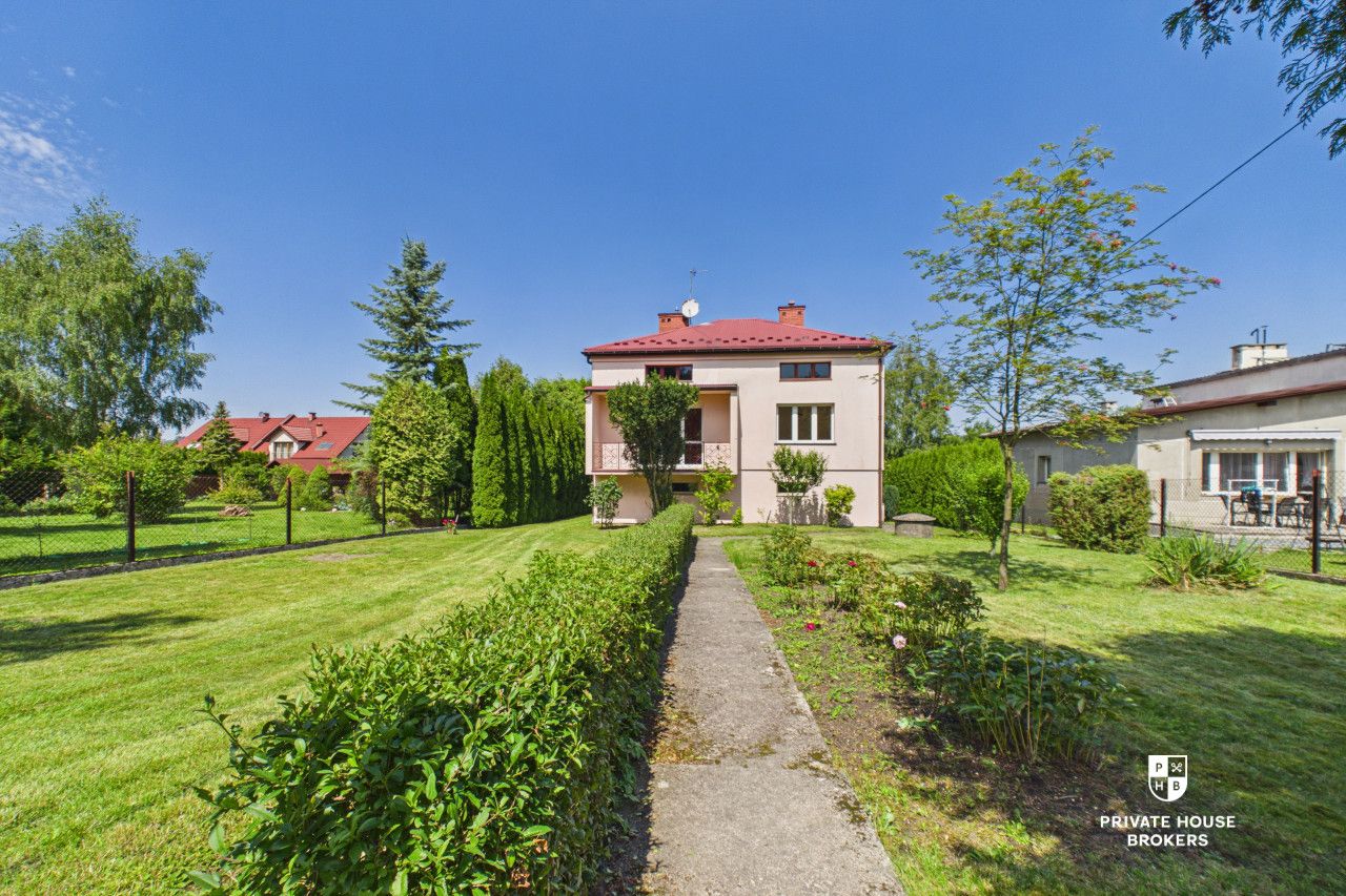 Zabierzów | House for Renovation | Beautiful 16-Are Plot - House - Sale - Krakowski, Zabierzów