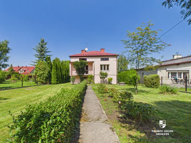 Zabierzów | House for Renovation | Beautiful 16-Are Plot - House - Sale - Krakowski, Zabierzów