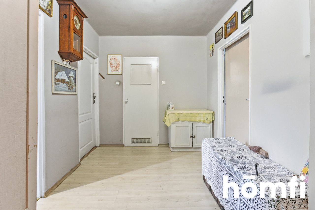 Functional One-Bedroom Apartment in a Quiet Area of Bielsko-Biała - Apartment - Sale - Bielsko-Biała, Lipnik