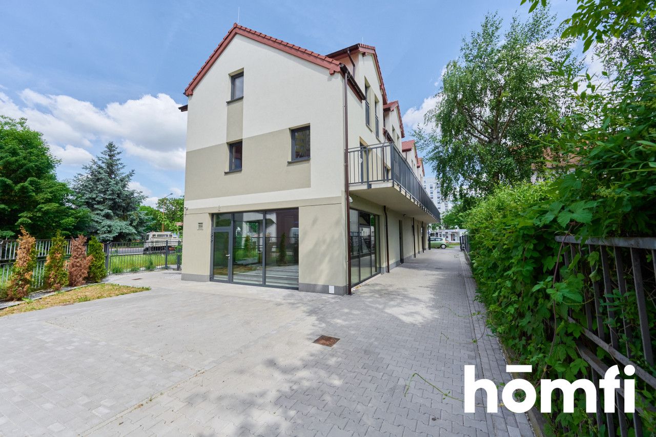 Ground floor, new premises with street-facing windows - Commercial premises - Rent - Wrocław, Fabryczna / Nowy Dwór