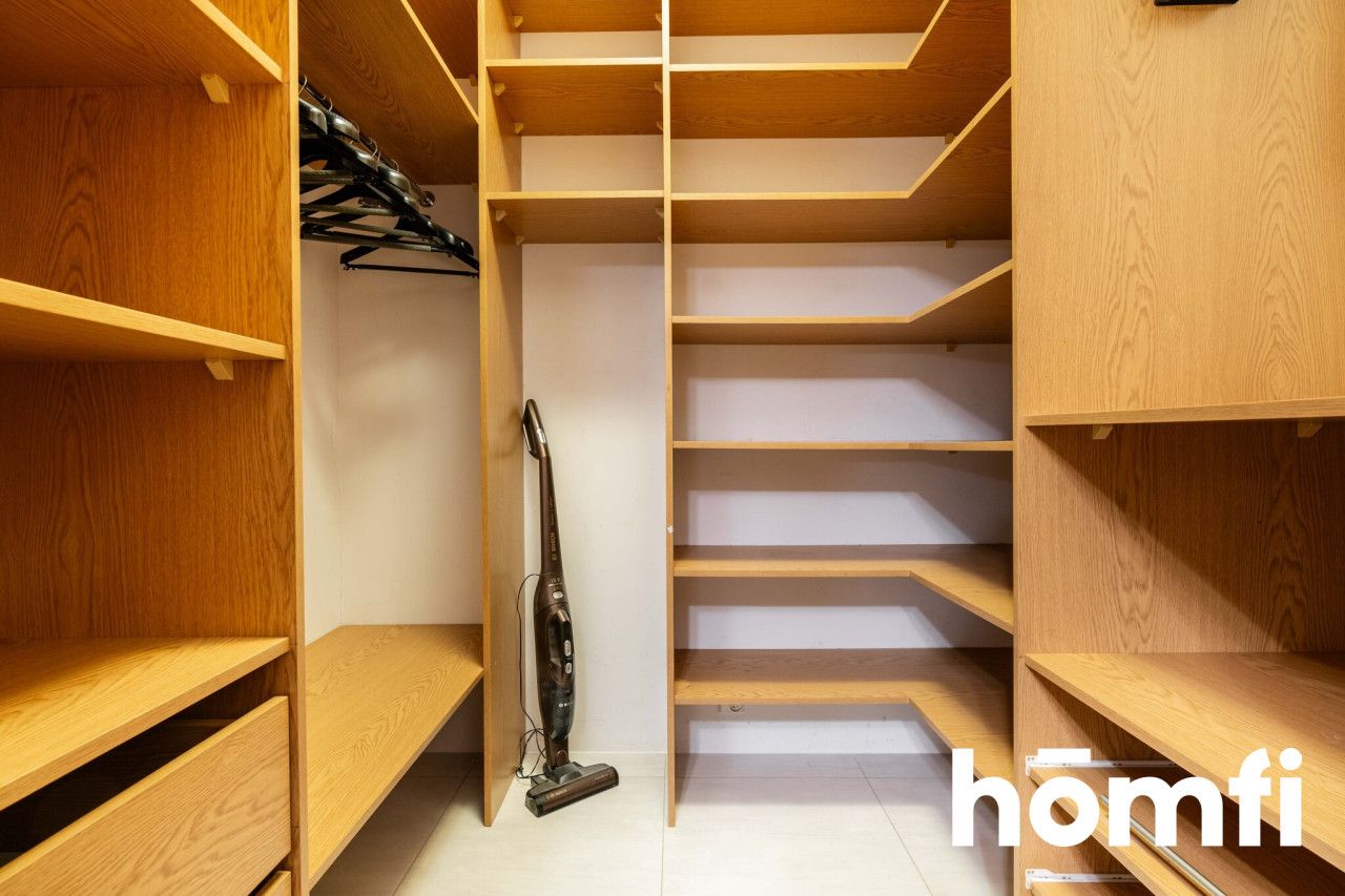 Spacious | Ulrychów Metro | Wola Park | Garage - Apartment - Rent - Warszawa, Bemowo