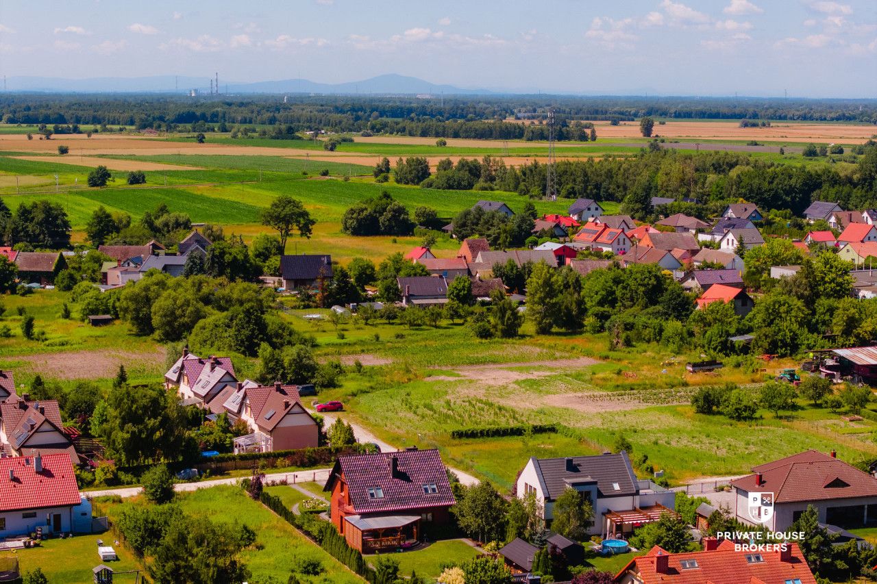 Na sprzedaz działka budowlana z mediami w pobliżu - Działka - Sprzedaż - Wrocławski, Czernica / Nadolice Wielkie