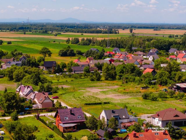 Na sprzedaz działka budowlana z mediami w pobliżu - Działka - Sprzedaż - Wrocławski, Czernica / Nadolice Wielkie