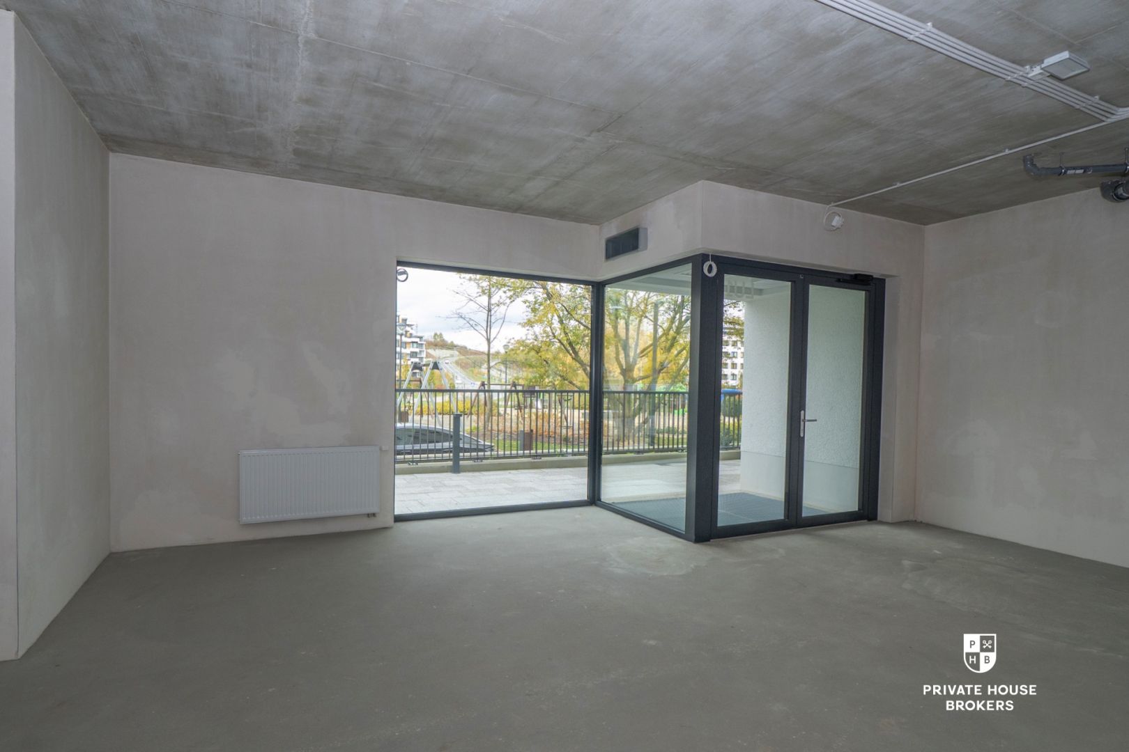 Commercial space for rent Banacha street 84 sqm - Commercial premises - Rent - Kraków, Krowodrza / Górka Narodowa
