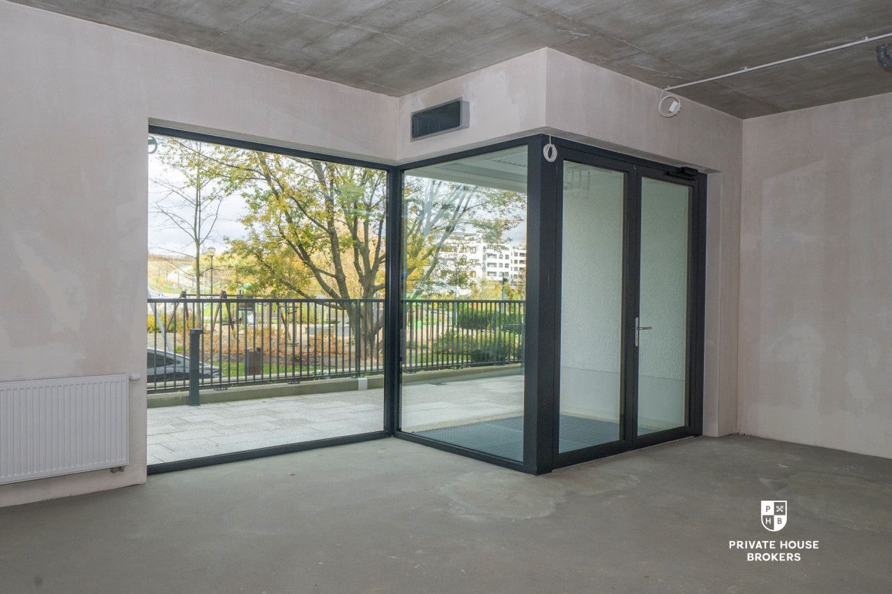 Commercial space for rent Banacha street 84 sqm - Commercial premises - Rent - Kraków, Krowodrza / Górka Narodowa