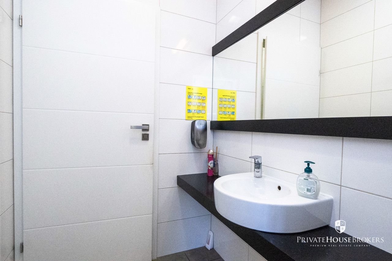 Commercial space for rent Krasickiego street 57 sqm - Commercial premises - Rent - Kraków, Podgórze
