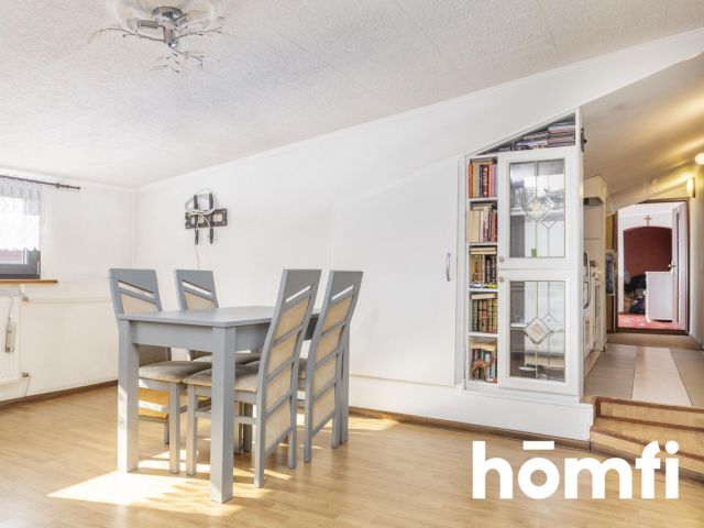 House with Two Independent Living Areas | Kielce - Дім - Продаж - Kielce, Malików