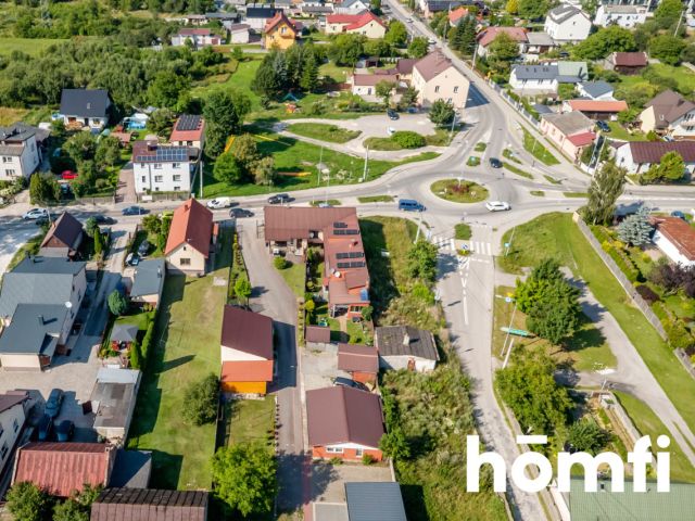 House with Two Independent Living Areas | Kielce - Дім - Продаж - Kielce, Malików