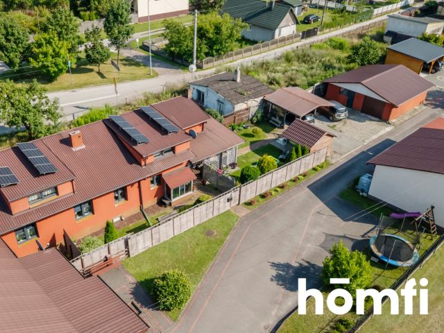 House with Two Independent Living Areas | Kielce - Дім - Продаж - Kielce, Malików