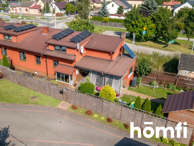 House with Two Independent Living Areas | Kielce - Дім - Продаж - Kielce, Malików