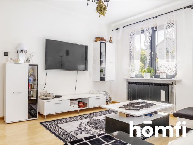 House with Two Independent Living Areas | Kielce - Дім - Продаж - Kielce, Malików