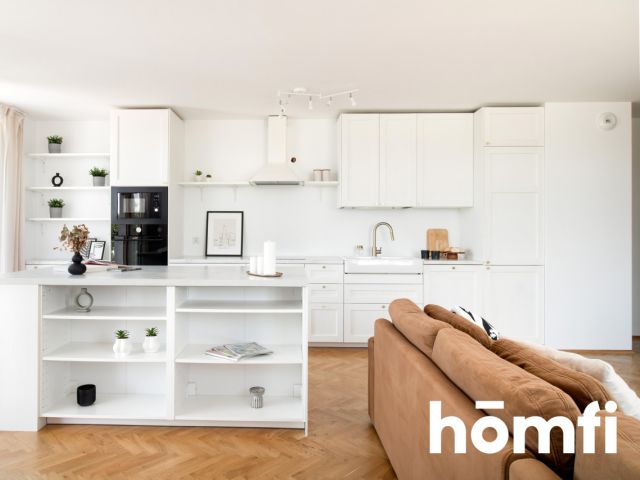 Panoramic windows and views of the treetops | Ruczaj district - Apartment - Sale - Kraków, Ruczaj