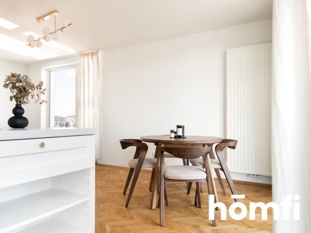 Panoramic windows and views of the treetops | Ruczaj district - Apartment - Sale - Kraków, Ruczaj