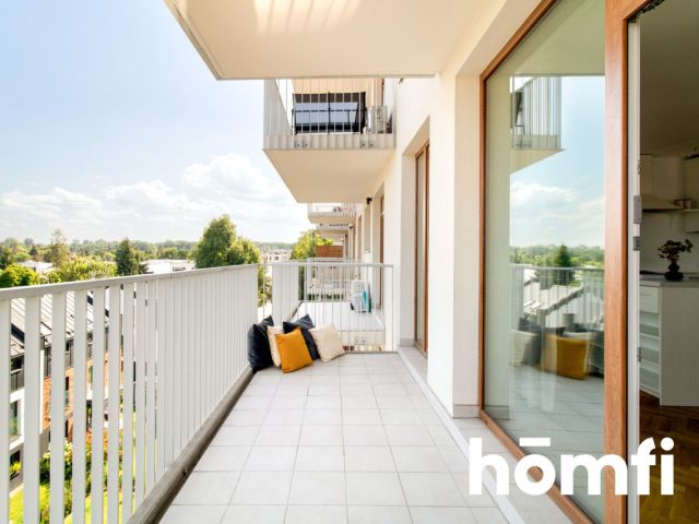 Panoramic windows and views of the treetops | Ruczaj district - Apartment - Sale - Kraków, Ruczaj