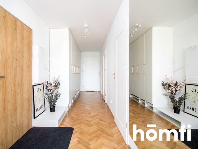 Panoramic windows and views of the treetops | Ruczaj district - Apartment - Sale - Kraków, Ruczaj