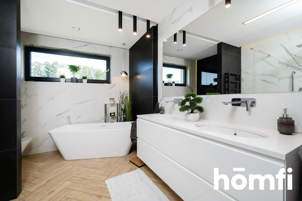 House for Sale in Bełchatów – Modern Detached Home with a Large Plot, Garage and Solar Panels - House - Sale - Bełchatowski, Bełchatów / Zawady