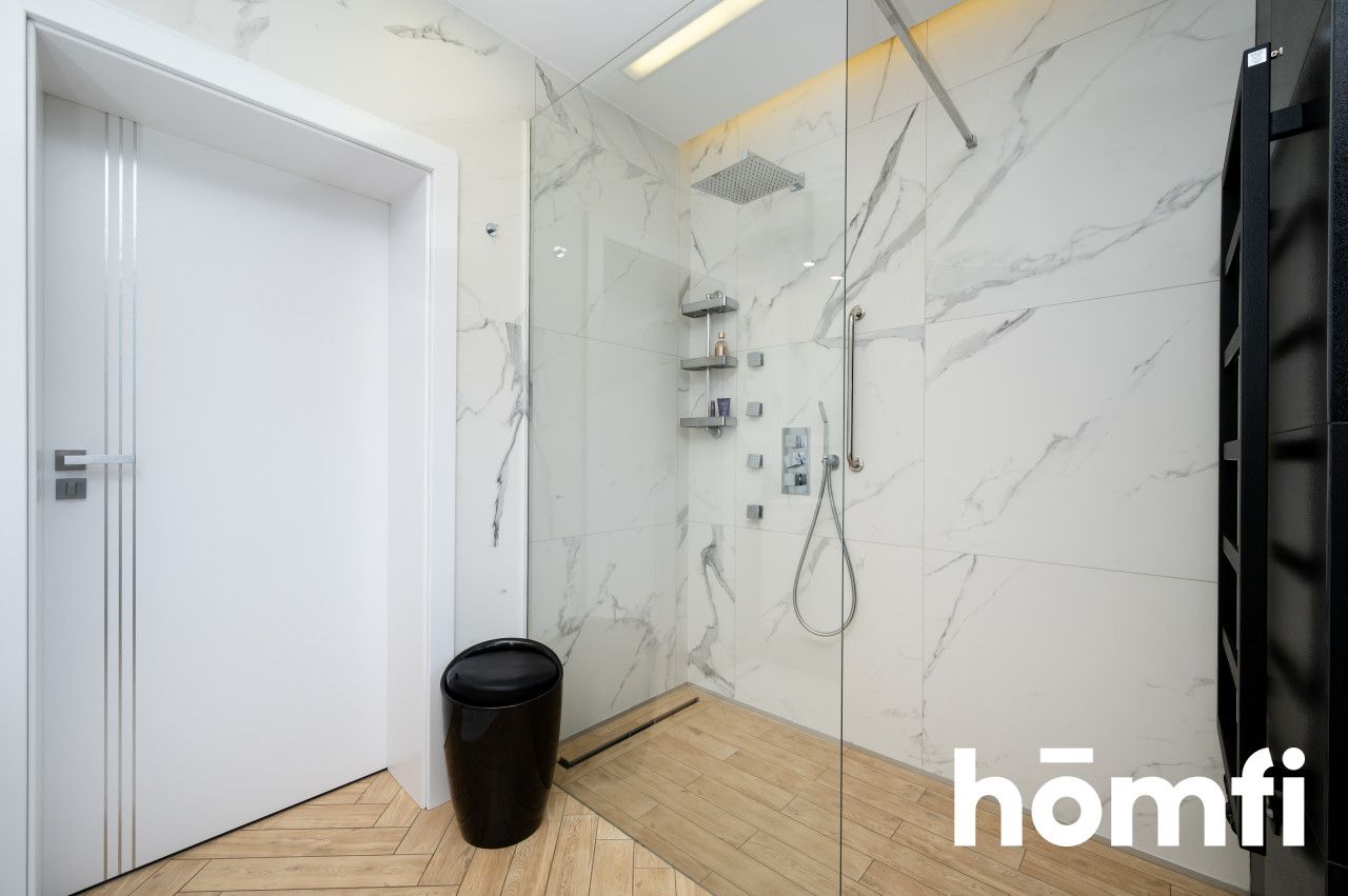 House for Sale in Bełchatów – Modern Detached Home with a Large Plot, Garage and Solar Panels - House - Sale - Bełchatowski, Bełchatów / Zawady