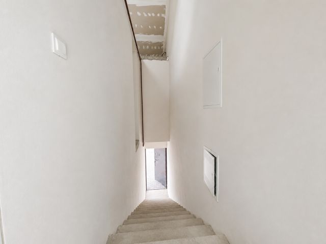 High-Ceiling Living Room + Mezzanine - 4 Rooms - Ideal Family Home! - Квартира - Продаж - Rzeszów, Drabinianka