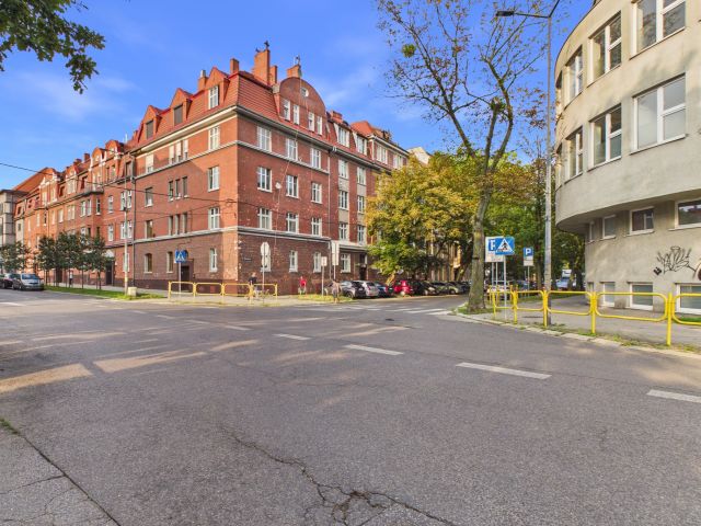 READY 2-ROOM, SUNNY APARTMENT - Квартира - Продаж - Bytom, Centrum