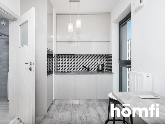 AIR CONDITIONED STUDIO APARTMENT WITH A VIEW ON THE KRAKOW SKYLINE ┃ UL. MOGILSKA 120B ┃ CITY CENTER - Квартира - Оренда - Kraków, Śródmieście