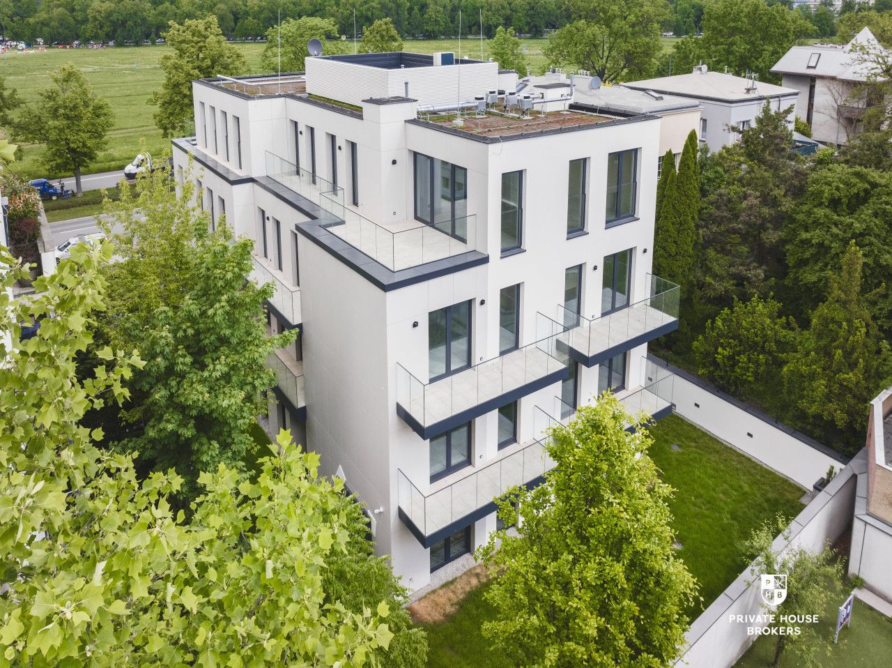 Exceptional apartment in Krakow - apartment with panoramic view on Blonia park - Apartment - Sale - Kraków, Krowodrza / Półwsie Zwierzynieckie