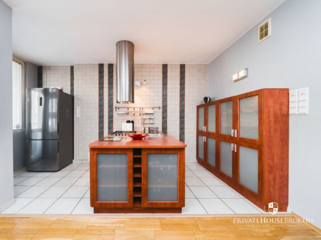 Functional apartment with two balconies at lea street - Apartment - Rent - Kraków, Krowodrza
