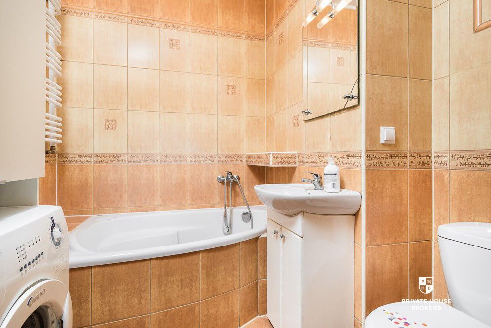 Comfortable, fully furnished two rooms apartment with a balcony - Apartment - Rent - Kraków, Nowa Huta / Oświecenia