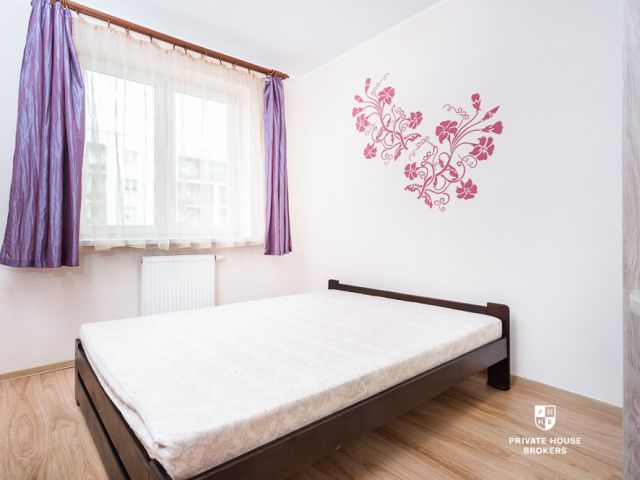 Comfortable, fully furnished two rooms apartment with a balcony - Apartment - Rent - Kraków, Nowa Huta / Oświecenia