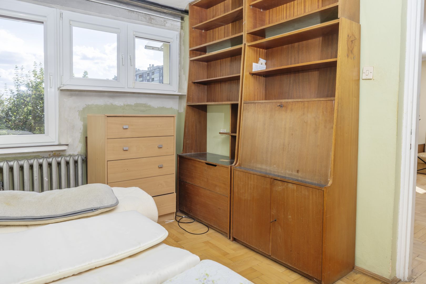 Bright apartment in need of renovation | Sady - Apartment - Sale - Kielce, os. Sady