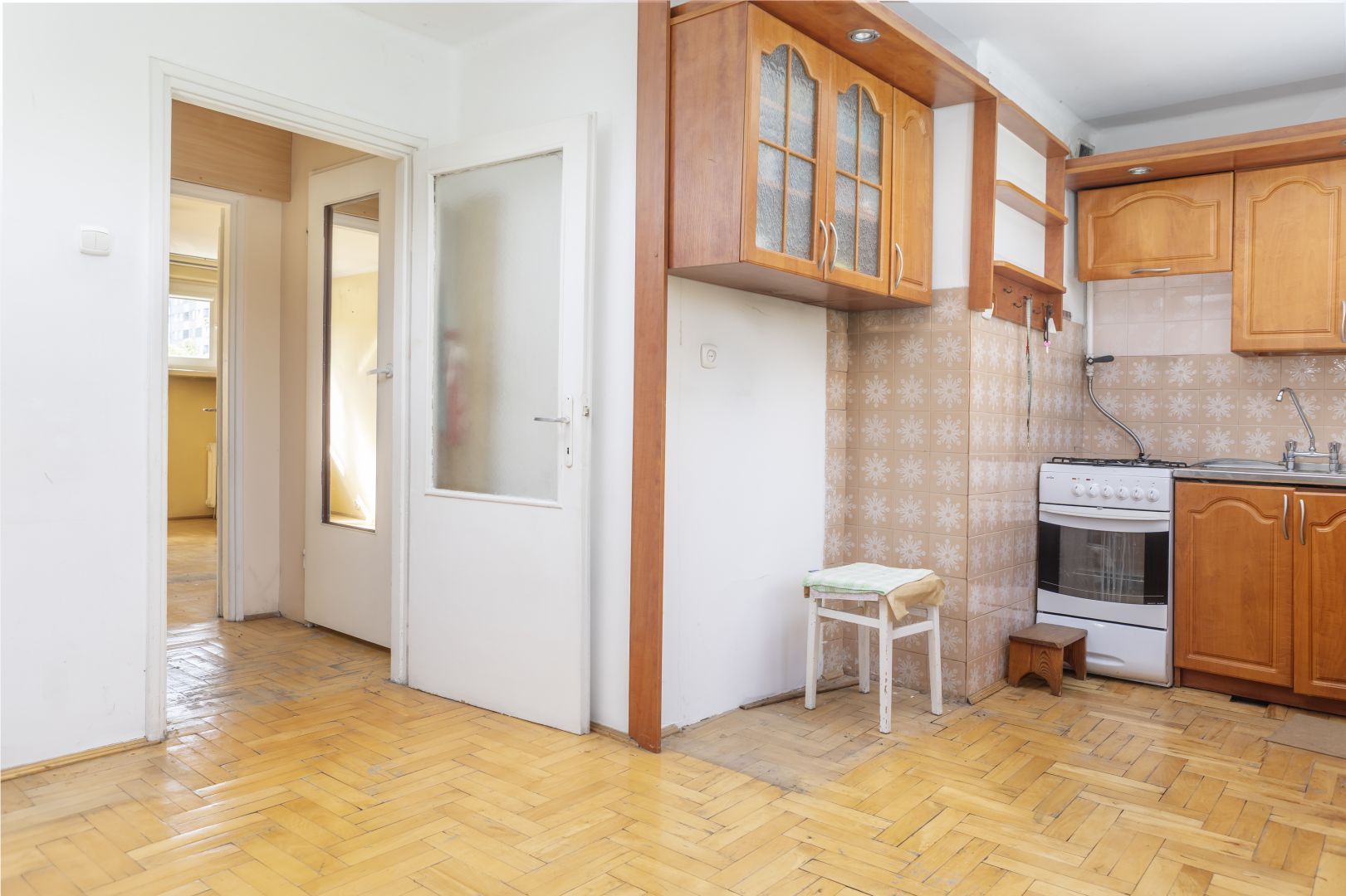 Bright apartment in need of renovation | Sady - Apartment - Sale - Kielce, os. Sady