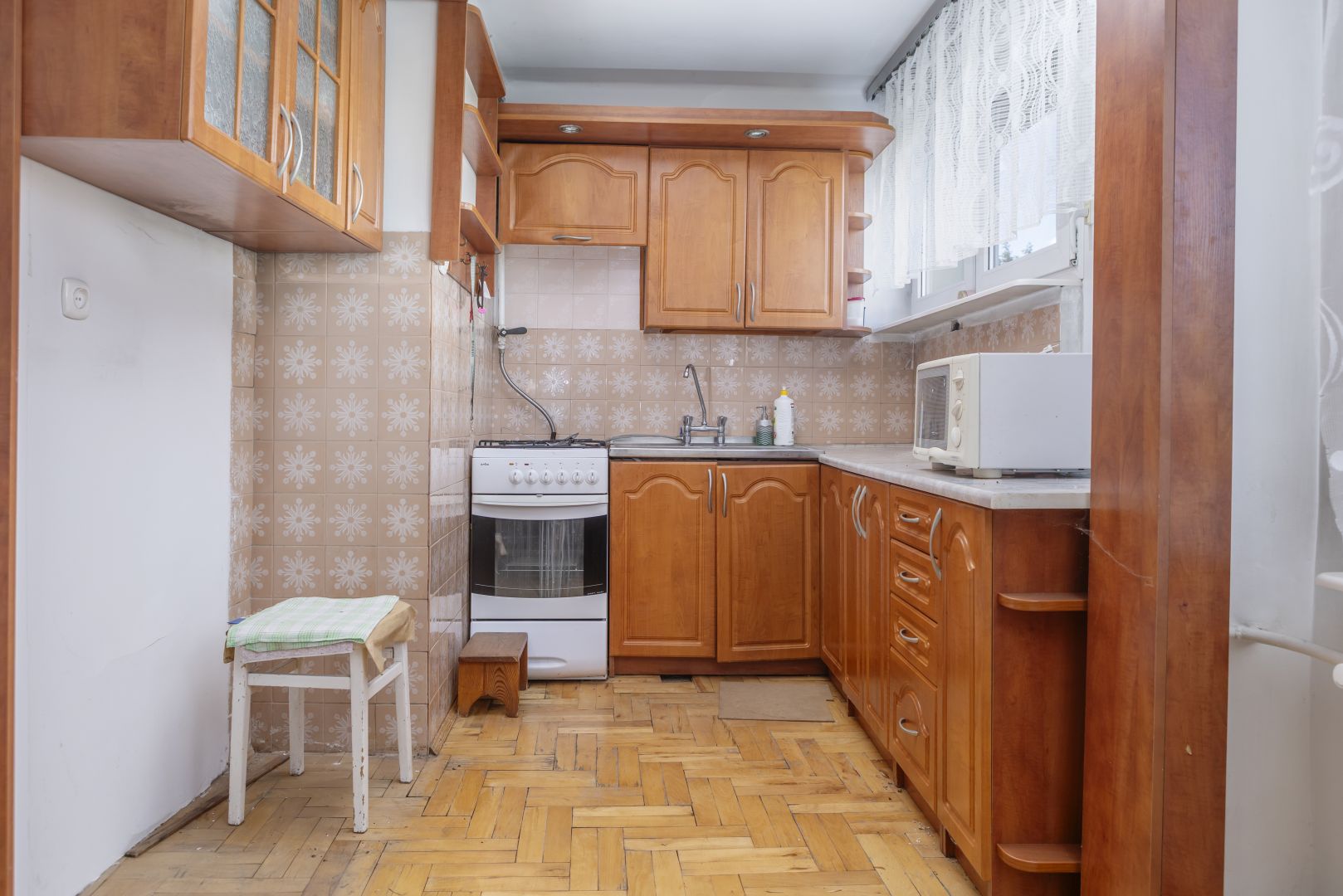 Bright apartment in need of renovation | Sady - Apartment - Sale - Kielce, os. Sady